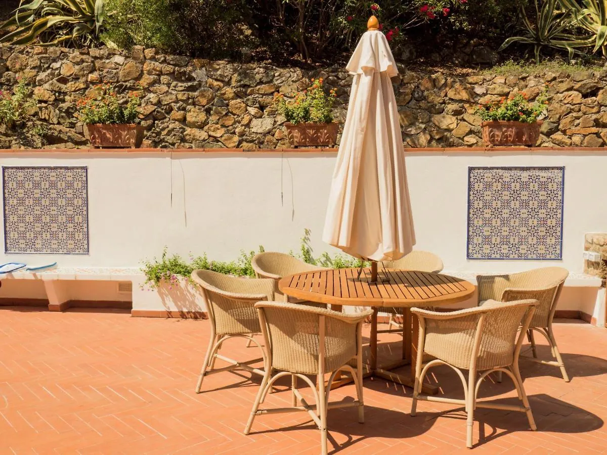 Villa Lo Schioppo Vista Mare Marciana Marina  Italy