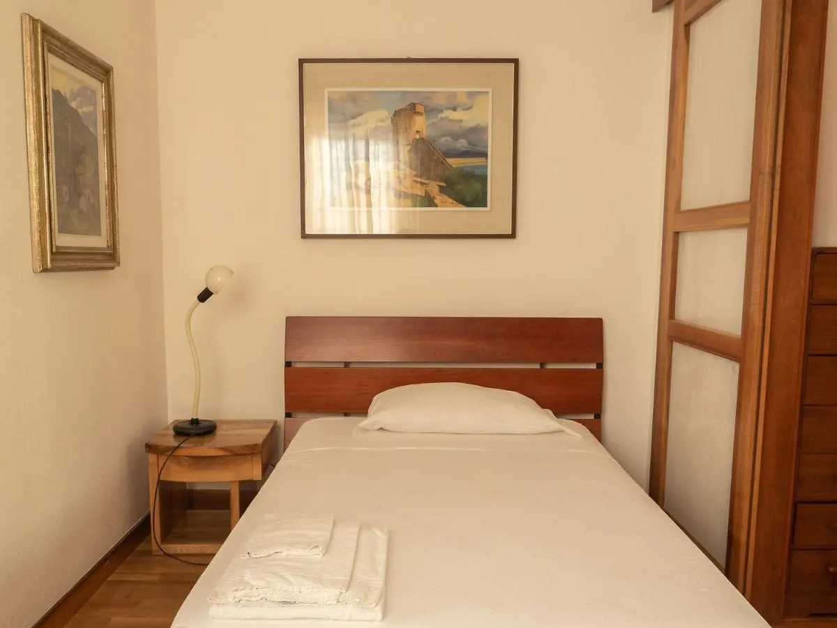 Villa Lo Schioppo Vista Mare 마르시아나마리나 0*,